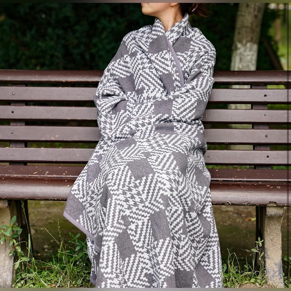Merino Wool Houndstooth Oversized Throw Blanket Cozy Warm Winter Fall Home Decor